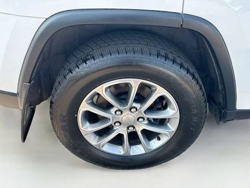 Used 2015 Jeep Grand Cherokee Limited AWD/4WD image 31