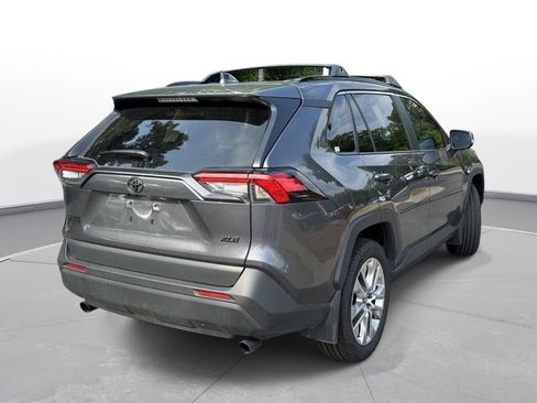 Used 2025 Toyota RAV4 XLE Premium FWD image 6