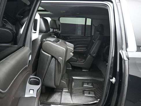 Used 2020 GMC Yukon XL SLT image 35