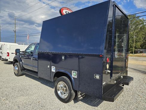 Used 2016 Ford F550 4x4 SuperCab Super Duty image 3