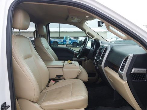 Used 2017 Ford F150 Lariat image 33