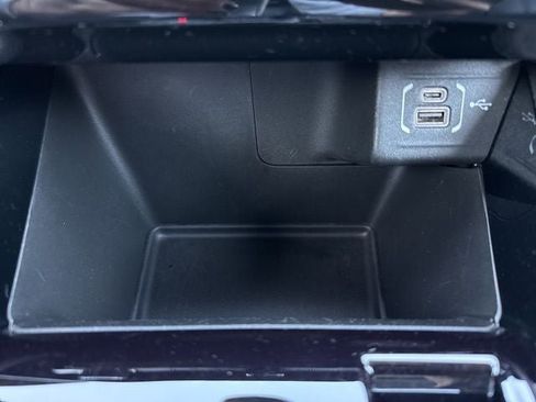 Used 2025 Jeep Compass Trailhawk image 30