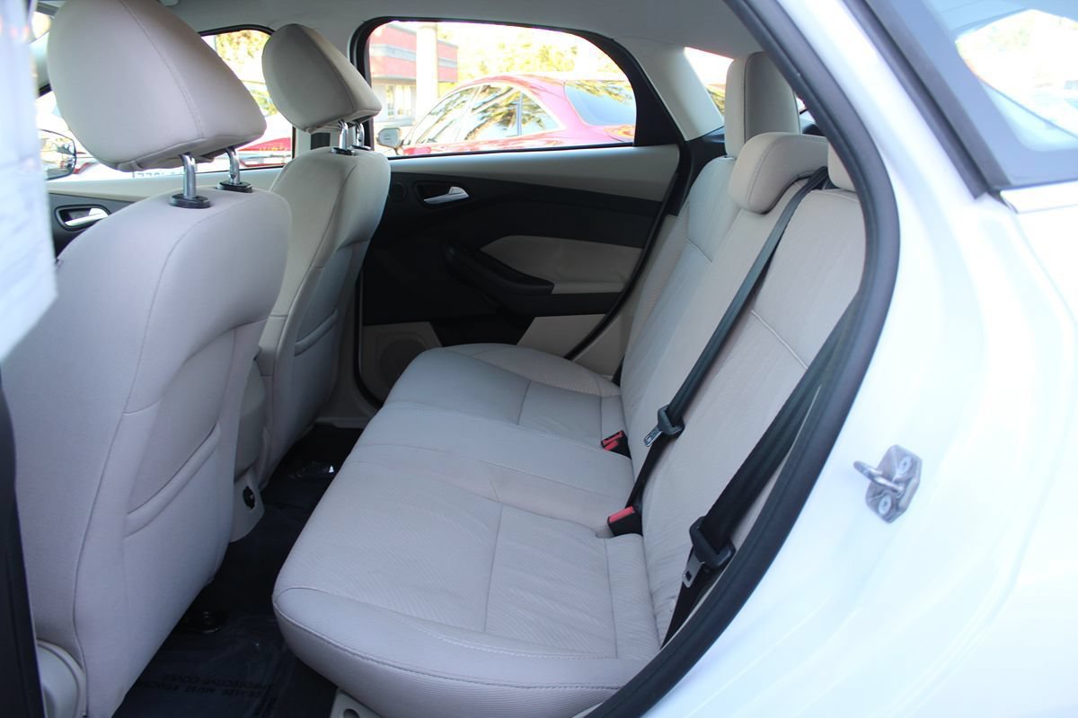 Used 2014 Ford Focus Electric Hatchback FWD image 22