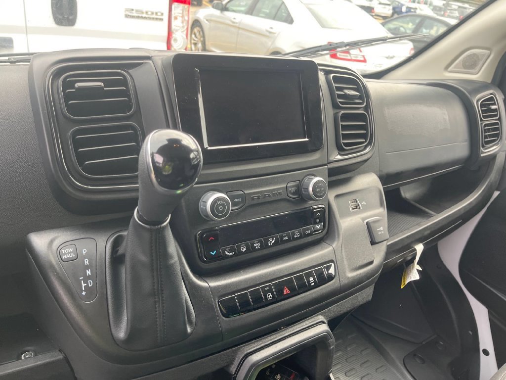 Used 2025 RAM ProMaster 2500 w/ U-Haul Equipment Group FWD image 3