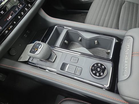 New 2026 Nissan Pathfinder Rock Creek AWD/4WD image 25