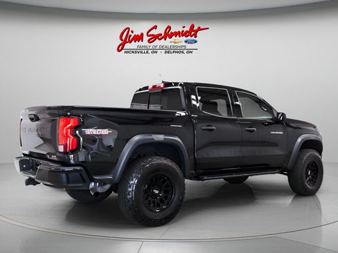 Used 2024 Chevrolet Colorado Trail Boss w/ Advanced Trailering Package AWD/4WD image 6