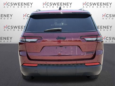 Used 2023 Jeep Grand Cherokee L Limited w/ Black Appearance Package RWD image 4