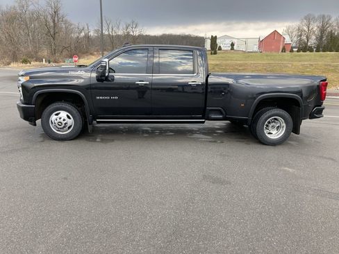 Used 2022 Chevrolet Silverado 3500 High Country w/ Snow Plow Prep/Camper Package image 4