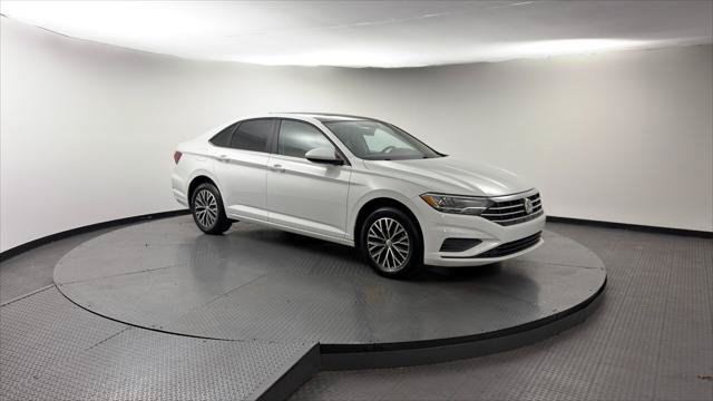 Used 2020 Volkswagen Jetta SE w/ SE Cold Weather Package FWD image 11