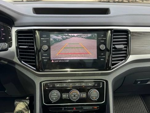 Certified 2023 Volkswagen Atlas SE w/ Panoramic Sunroof Package AWD/4WD image 42
