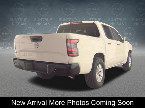 Used 2025 Nissan Frontier S w/ S Utility Package RWD image 2