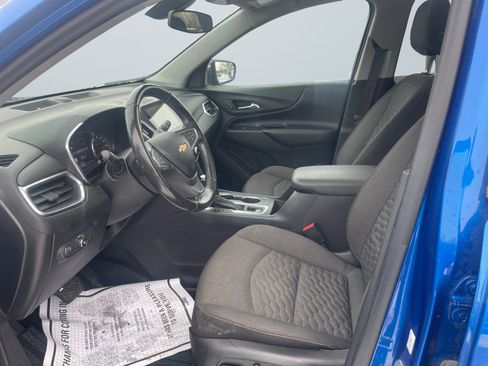 Used 2019 Chevrolet Equinox LT w/ Sun & Navigation Package image 10