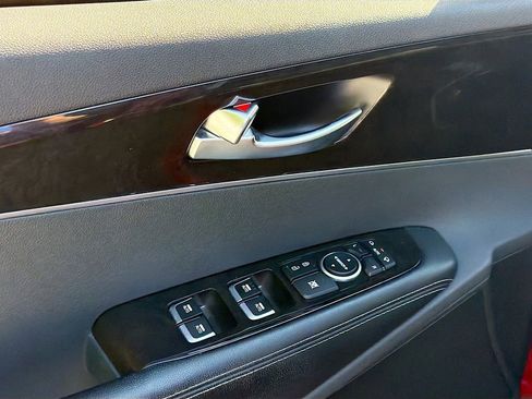 Used 2018 Kia Sorento EX image 18