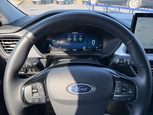 Used 2025 Ford Escape Platinum AWD/4WD image 9