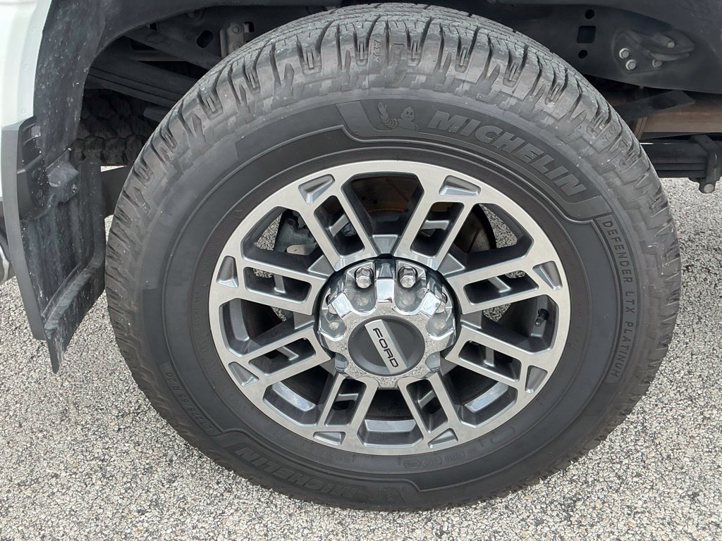 Used 2022 Ford F350 Platinum AWD/4WD image 16
