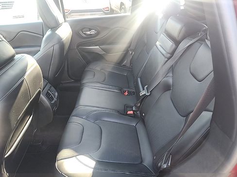 Used 2019 Jeep Cherokee Limited w/ Trailer Tow Group image 11