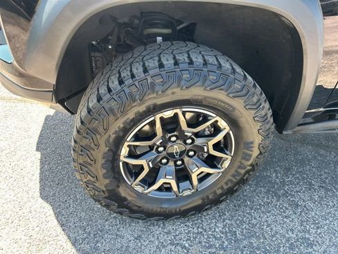Used 2023 Chevrolet Colorado ZR2 w/ ZR2 Convenience Package III AWD/4WD image 10