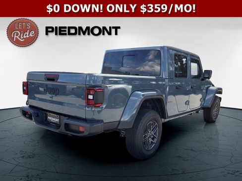 New 2025 Jeep Gladiator Sport image 6