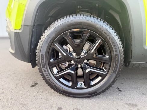 Used 2017 Jeep Renegade Altitude AWD/4WD image 27