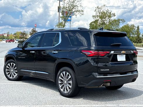 Used 2023 Chevrolet Traverse Premier image 25