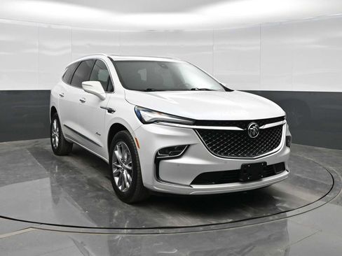 Used 2023 Buick Enclave Avenir w/ Avenir Technology Package image 2