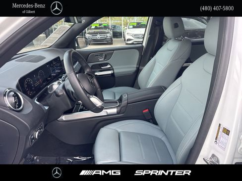 Used 2026 Mercedes-Benz GLB 250 image 10