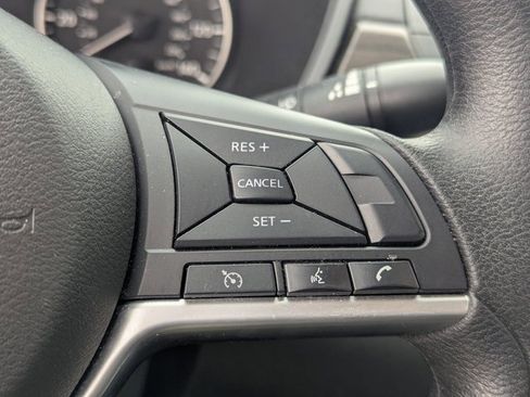 Used 2024 Nissan Altima 2.5 SV image 17