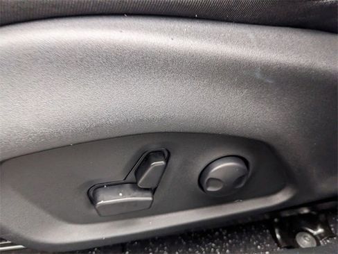 New 2025 Jeep Compass Limited w/ Sun & Sound Group image 7