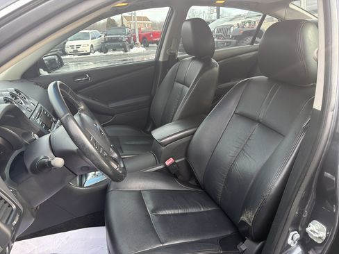 Used 2012 Nissan Altima 3.5 SR w/ Sport Pkg image 12