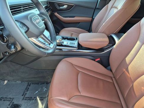 Used 2023 Audi Q7 3.0T Premium Plus w/ Premium Plus Package AWD/4WD image 15