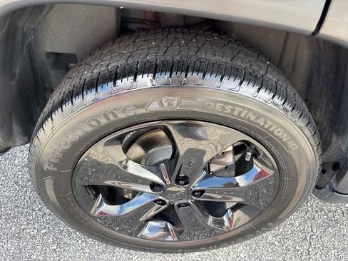 Used 2021 Jeep Compass Latitude w/ Sun and Sound Group image 17