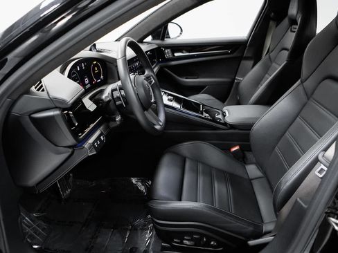 Certified 2025 Porsche Panamera Turbo AWD/4WD image 22