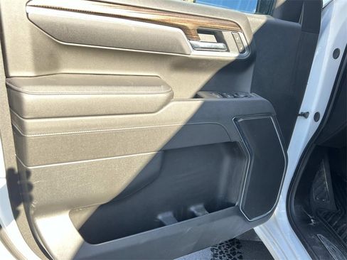 Certified 2025 Chevrolet Silverado 1500 RST image 14