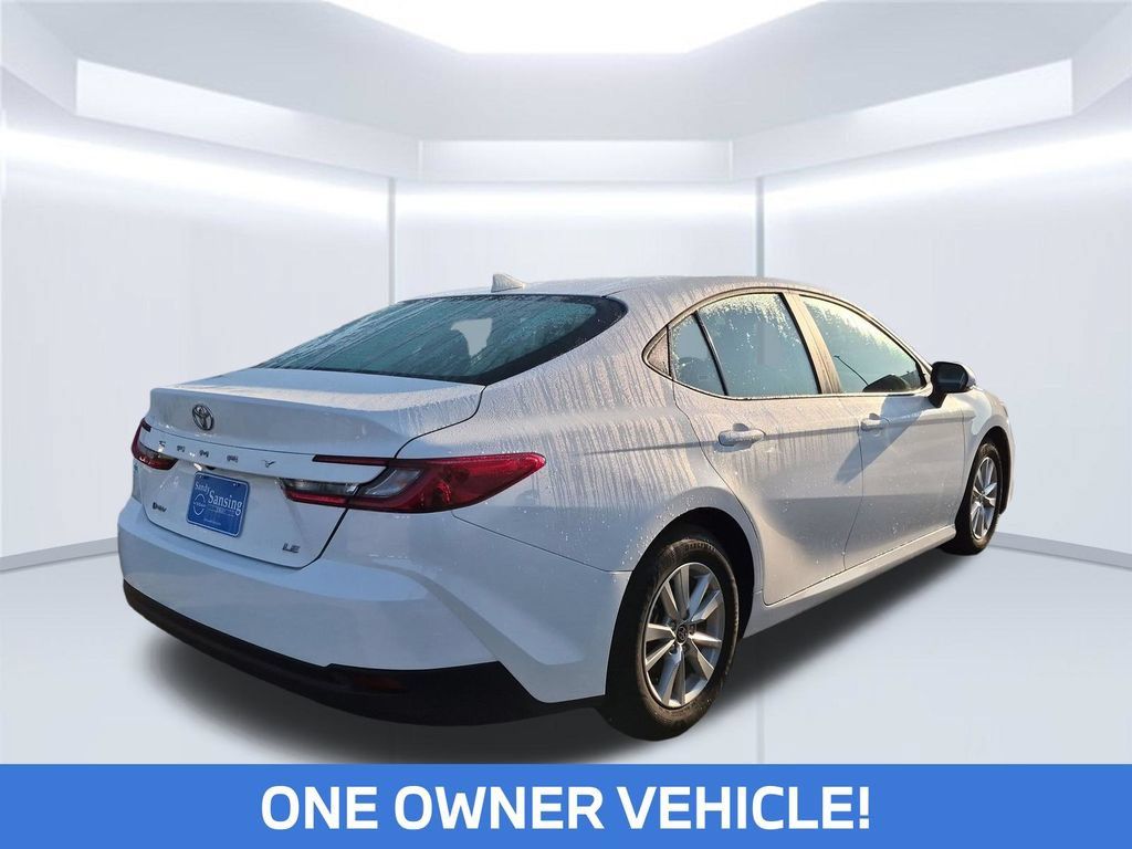 Used 2025 Toyota Camry LE FWD image 4