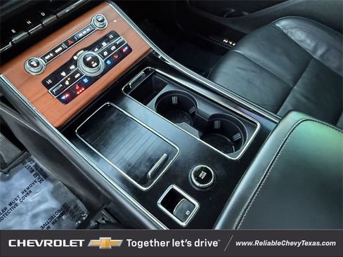 Used 2020 Lincoln Aviator Reserve w/ Equipment Group 201A image 19