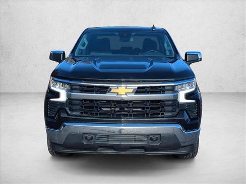 Used 2023 Chevrolet Silverado 1500 LT image 2