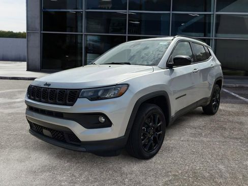 New 2026 Jeep Compass Latitude AWD/4WD image 3