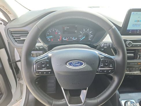Used 2022 Ford Escape SE w/ Convenience Package FWD image 13