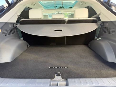 Used 2024 Hyundai Ioniq 5 Limited image 14