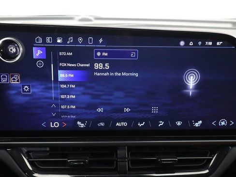 Used 2024 Chevrolet Equinox EV RS w/ LPO, All-Weather Mat Package image 28