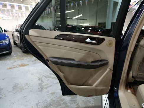 Used 2013 Mercedes-Benz ML 350 4MATIC image 23