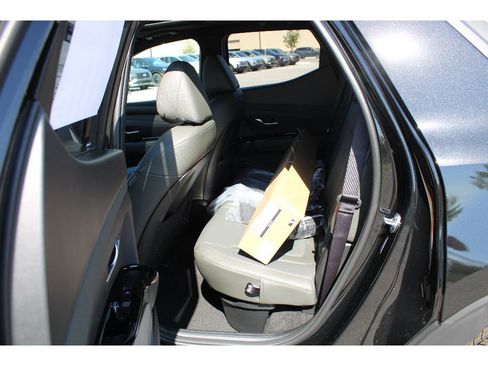 Used 2025 Hyundai Santa Cruz Limited image 15