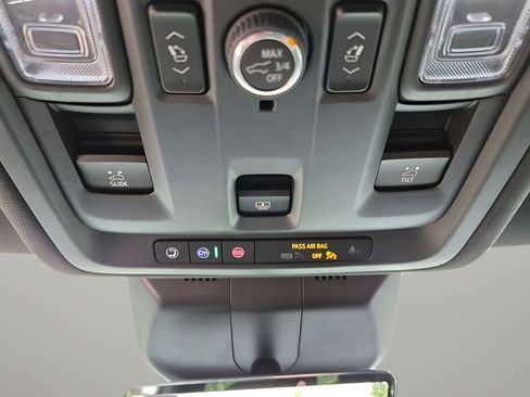 Certified 2024 Cadillac Escalade Sport w/ LPO, ONYX Package AWD/4WD image 43