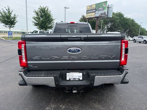 Used 2023 Ford F350 Lariat w/ Lariat Ultimate Package AWD/4WD image 7