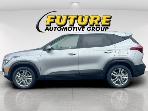 Certified 2021 Kia Seltos LX image 7