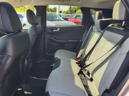 New 2025 Ford Escape SE w/ PHEV Premium Package image 27