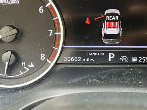 Used 2025 Nissan Rogue SV image 42