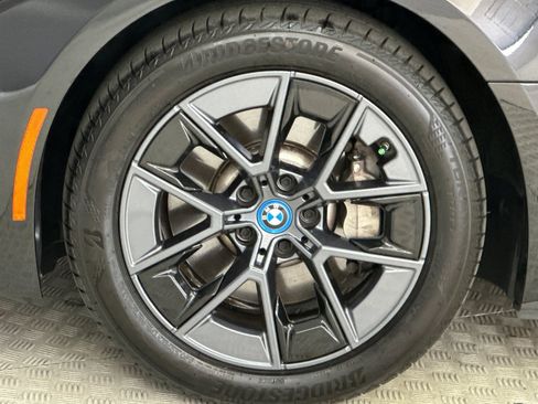 Used 2023 BMW i4 eDrive35 w/ Premium Package RWD image 12