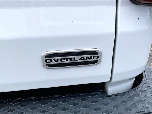 Used 2020 Jeep Gladiator Overland AWD/4WD image 33