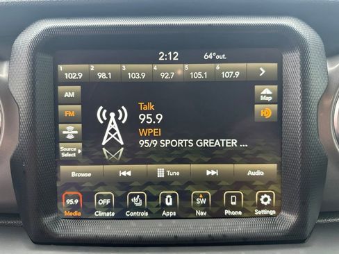 Used 2023 Jeep Wrangler Unlimited Rubicon 4xe w/ Cold Weather Group AWD/4WD image 24